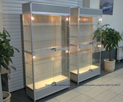 Витрины стеклянные с подсветкой